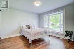 32 LAURALYNN CRESCENT | Toronto Ontario | Slide Image Eight