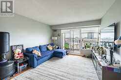 902 - 50 DISERA DRIVE | Vaughan Ontario | Slide Image Twenty-one