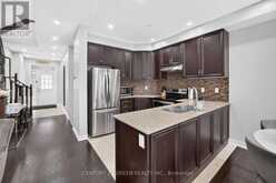 27 PADBURY TRAIL | Brampton Ontario | Slide Image Seven
