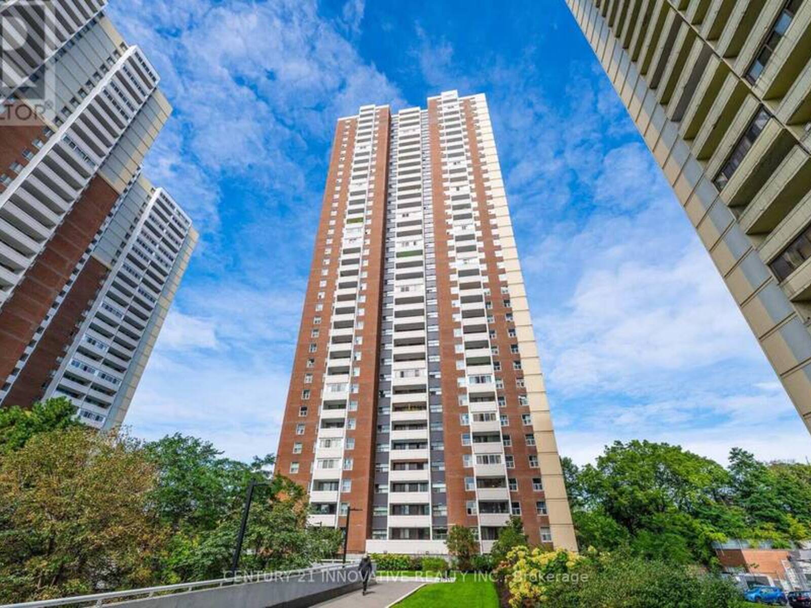 1903 - 3 MASSEY SQUARE, Toronto, Ontario M4C 5L5