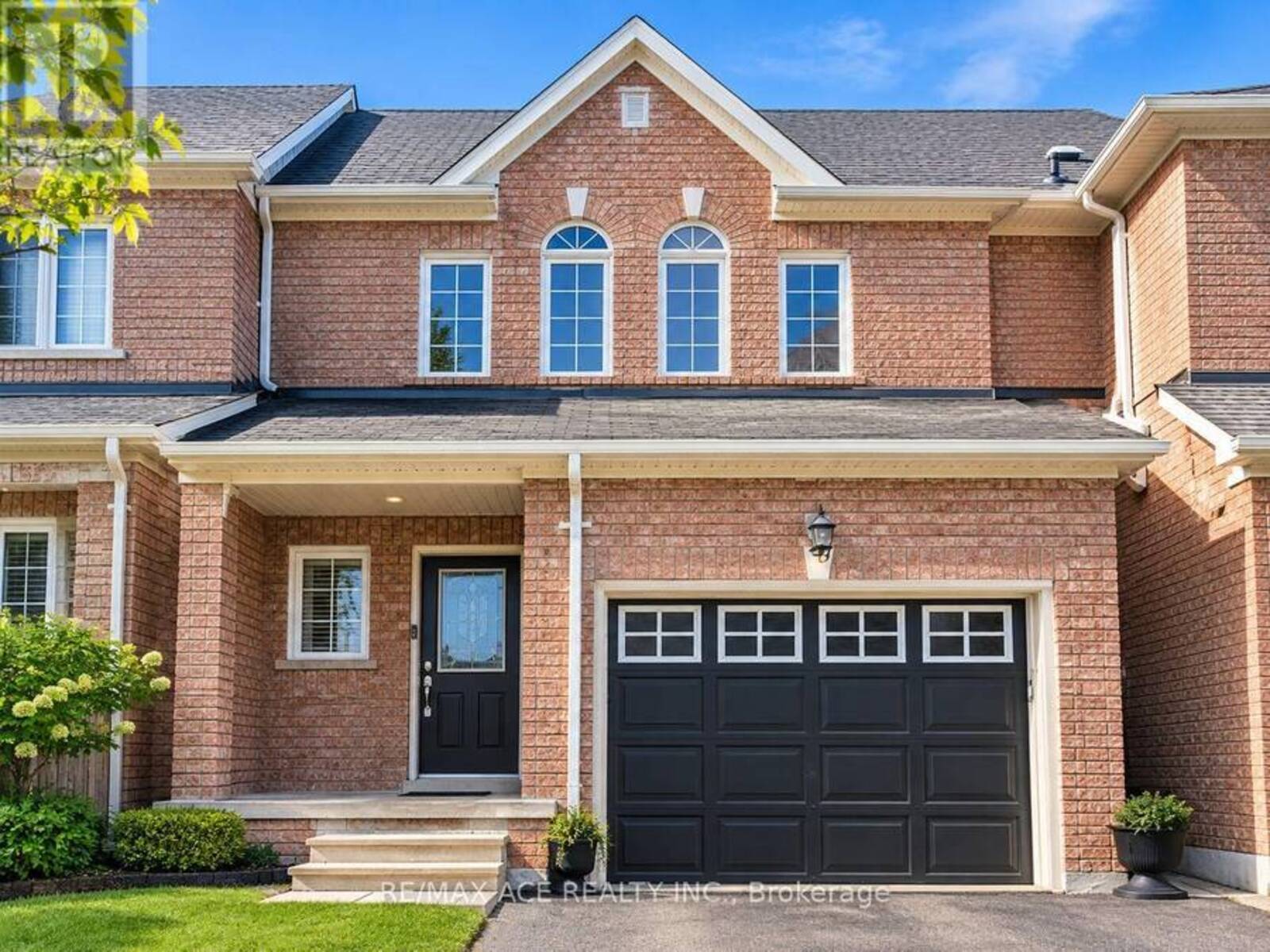 83 ROOT CRESCENT, Ajax, Ontario L1T 4L6