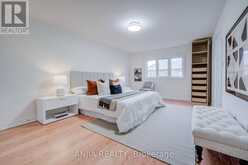 719 HAMMERSLY BOULEVARD | Markham Ontario | Slide Image Sixteen