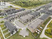 30 RILEY REED LANE | Richmond Hill Ontario | Slide Image Four