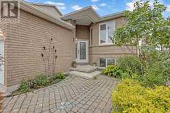 50 BRIAROSE PLACE | Hamilton Ontario | Slide Image Two