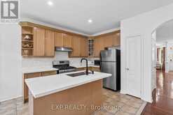 71 PILLAR ROCK CRESCENT | Markham Ontario | Slide Image Fifteen