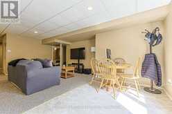 599 SANDFORD STREET | Newmarket Ontario | Slide Image Thirty