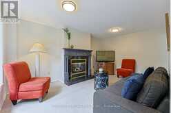599 SANDFORD STREET | Newmarket Ontario | Slide Image Nine