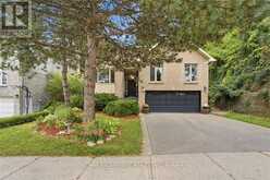 28 SEYMOUR DRIVE | Ancaster Ontario | Slide Image Two