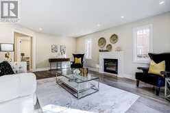 411 WELDRICK ROAD E | Richmond Hill Ontario | Slide Image Seventeen