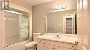 7410 TRINITY COURT | Niagara Falls Ontario | Slide Image Twenty