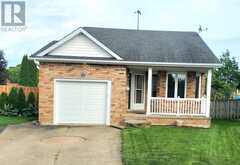 7410 TRINITY COURT | Niagara Falls Ontario | Slide Image Two