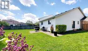 7410 TRINITY COURT | Niagara Falls Ontario | Slide Image Three