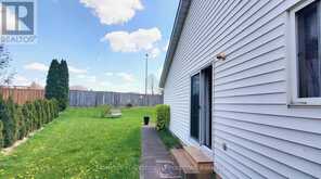 7410 TRINITY COURT | Niagara Falls Ontario | Slide Image Four