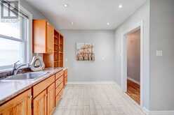 466 PALISER CRESCENT S | Richmond Hill Ontario | Slide Image Thirteen