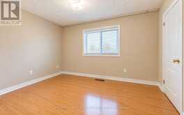150 MATTEO DAVID DRIVE | Richmond Hill Ontario | Slide Image Ten