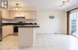 150 MATTEO DAVID DRIVE | Richmond Hill Ontario | Slide Image Four