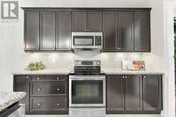 25 MANOR FOREST ROAD | East Gwillimbury Ontario | Slide Image Seventeen