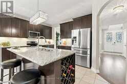 25 MANOR FOREST ROAD | East Gwillimbury Ontario | Slide Image Eighteen