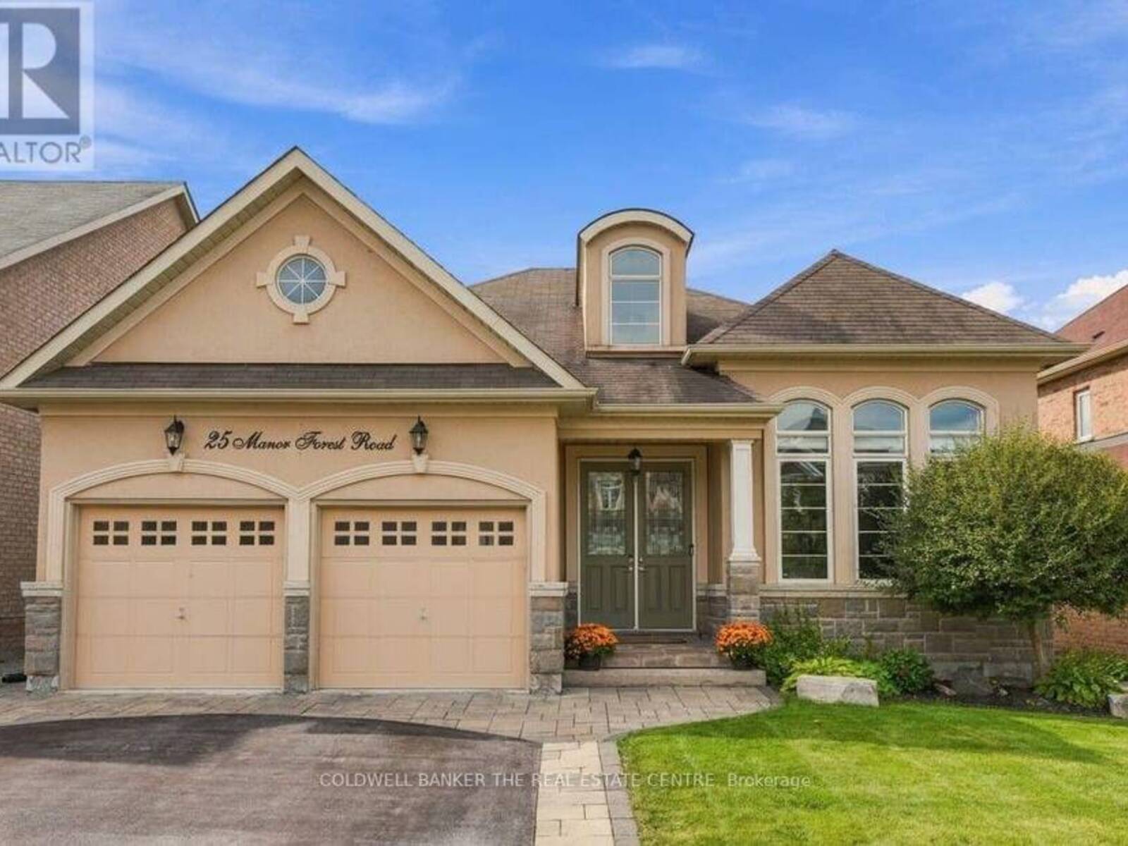 25 MANOR FOREST ROAD, East Gwillimbury, Ontario L0G 1M0