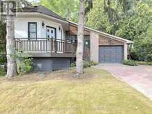 60 HILLVIEW DRIVE | Newmarket Ontario | Slide Image Four