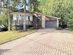 60 HILLVIEW DRIVE Newmarket Ontario, L3Y 4H9