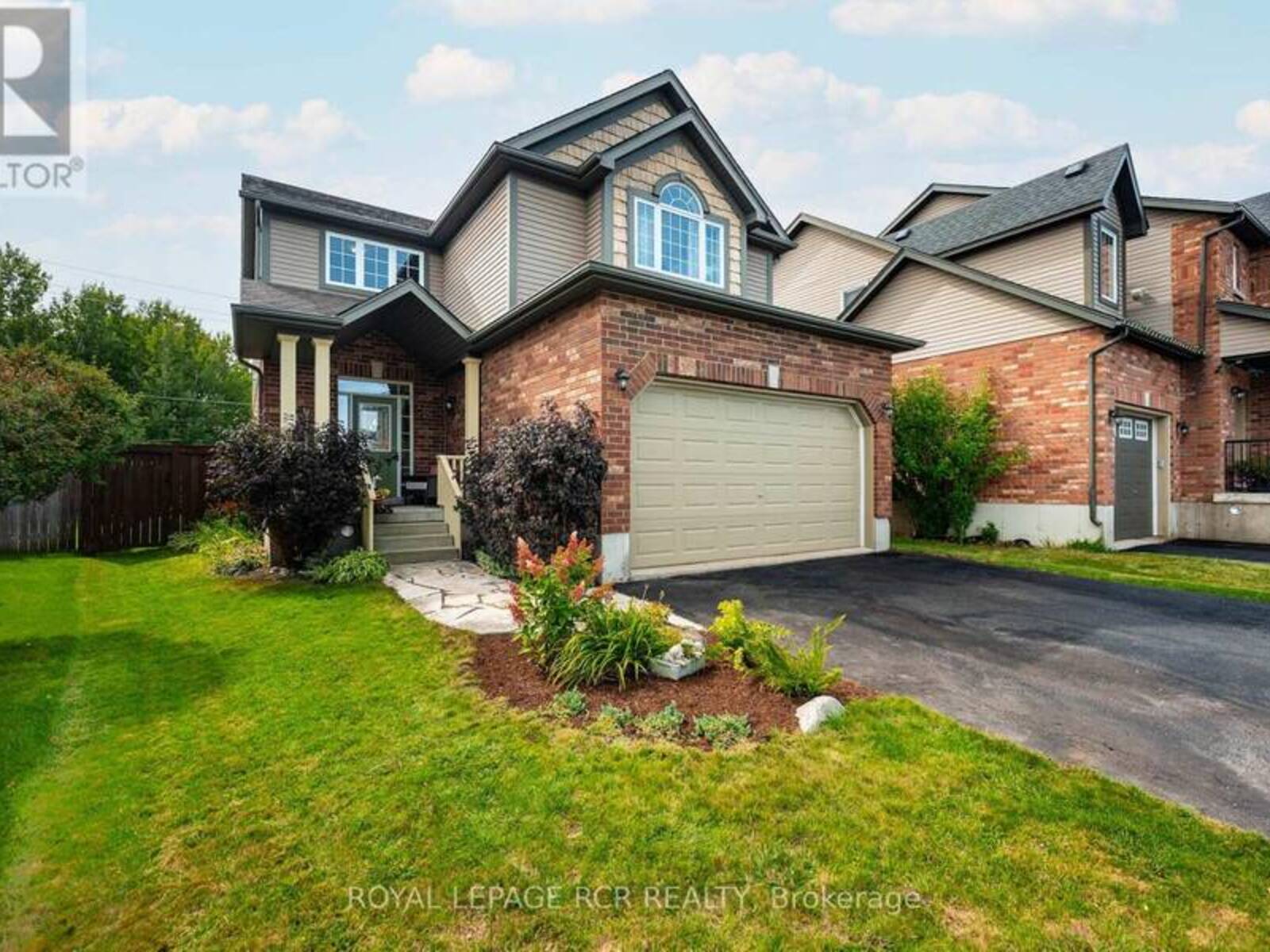12 MAUDE COURT, Orangeville, Ontario L9W 0A3