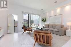 248 MANNING AVENUE | Toronto Ontario | Slide Image Thirteen