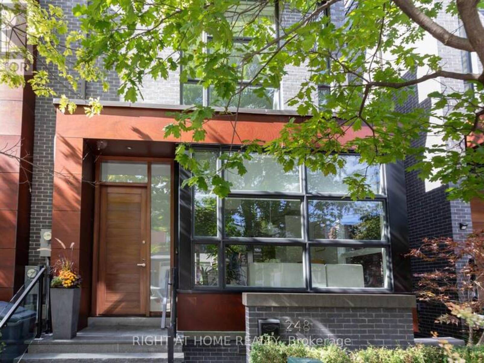 248 MANNING AVENUE, Toronto, Ontario M6J 2L7