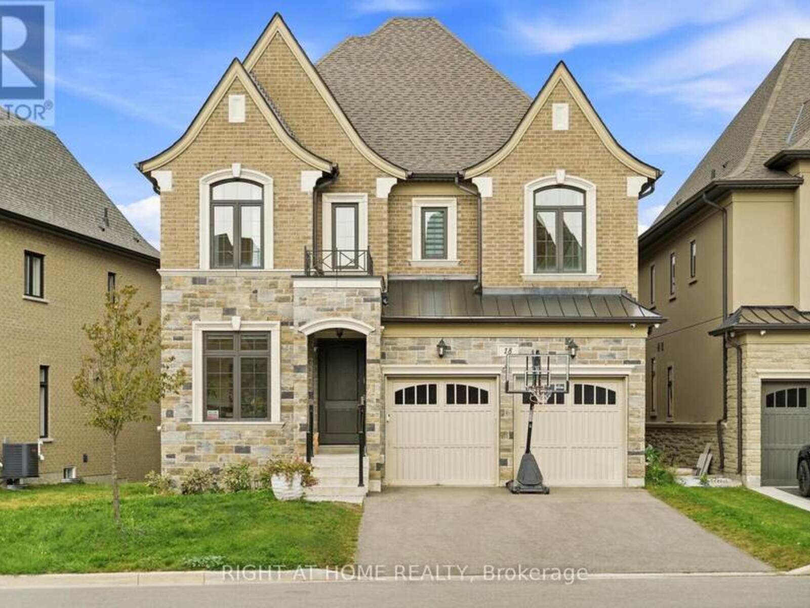 18 CASAVANT COURT, Vaughan, Ontario L6A 5A5