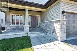 12 CYPRESS DRIVE | Belleville Ontario | Slide Image Two