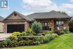 33 SOUTH HARBOUR DRIVE | Bobcaygeon Ontario | Slide Image One