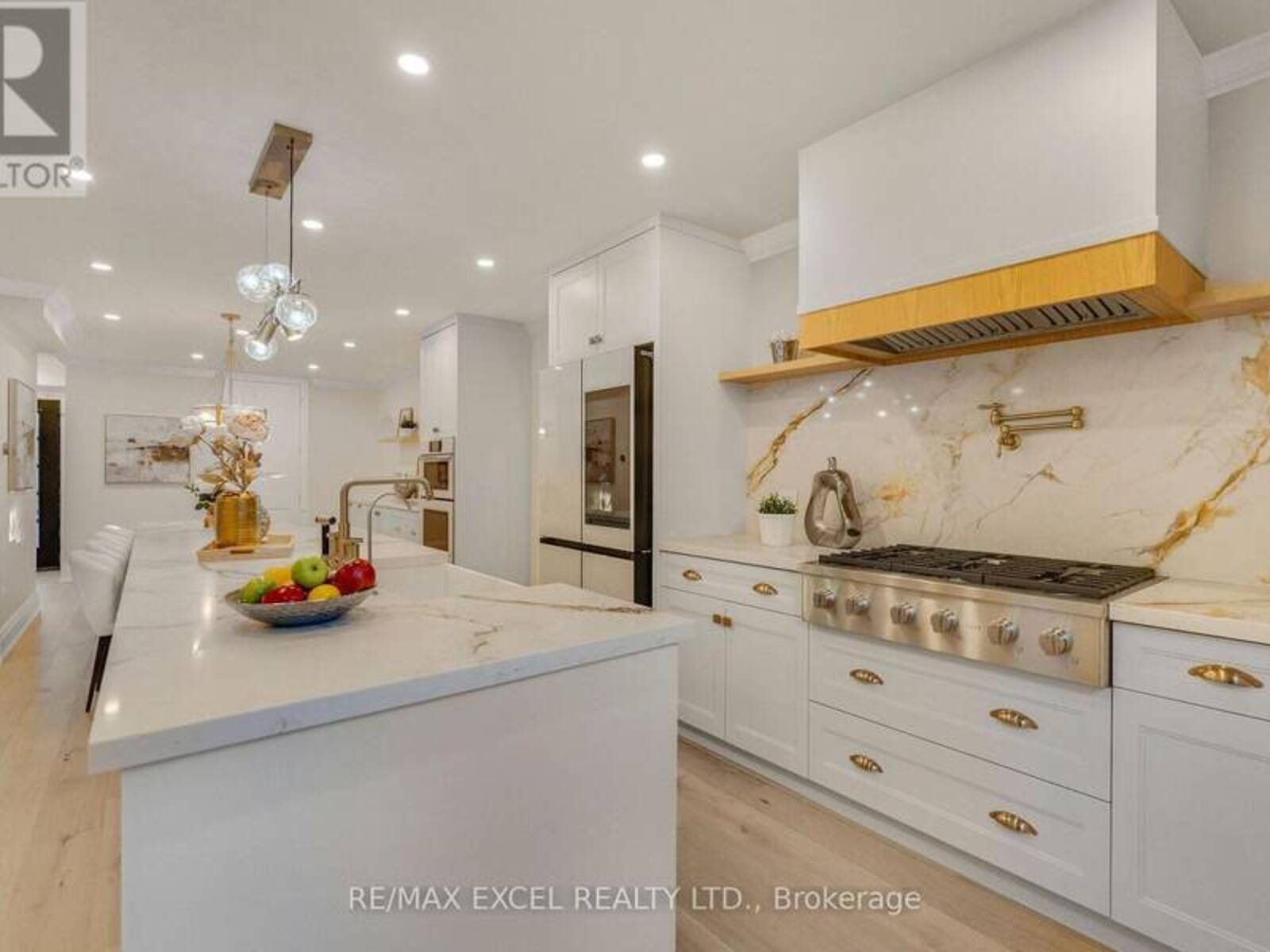 599 CONACHER DRIVE, Toronto, Ontario M2M 3M9