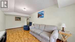 78 CRAYFORD DRIVE | Toronto Ontario | Slide Image Twelve