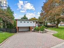 182 BAY THORN DRIVE | Markham Ontario | Slide Image Two