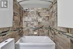 705 - 326 MAJOR MACKENZIE DRIVE E | Richmond Hill Ontario | Slide Image Nine