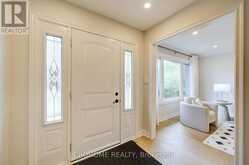36 SUMMERFELDT CRESCENT | Markham Ontario | Slide Image Four