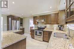 66 HOWLETT AVENUE | Newmarket Ontario | Slide Image Fourteen
