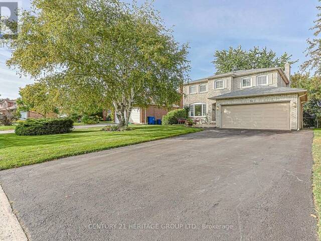 66 HOWLETT AVENUE Newmarket Ontario, L3Y 5S5 - 4 Bedrooms Home For Sale