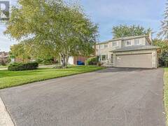 66 HOWLETT AVENUE Newmarket Ontario, L3Y 5S5