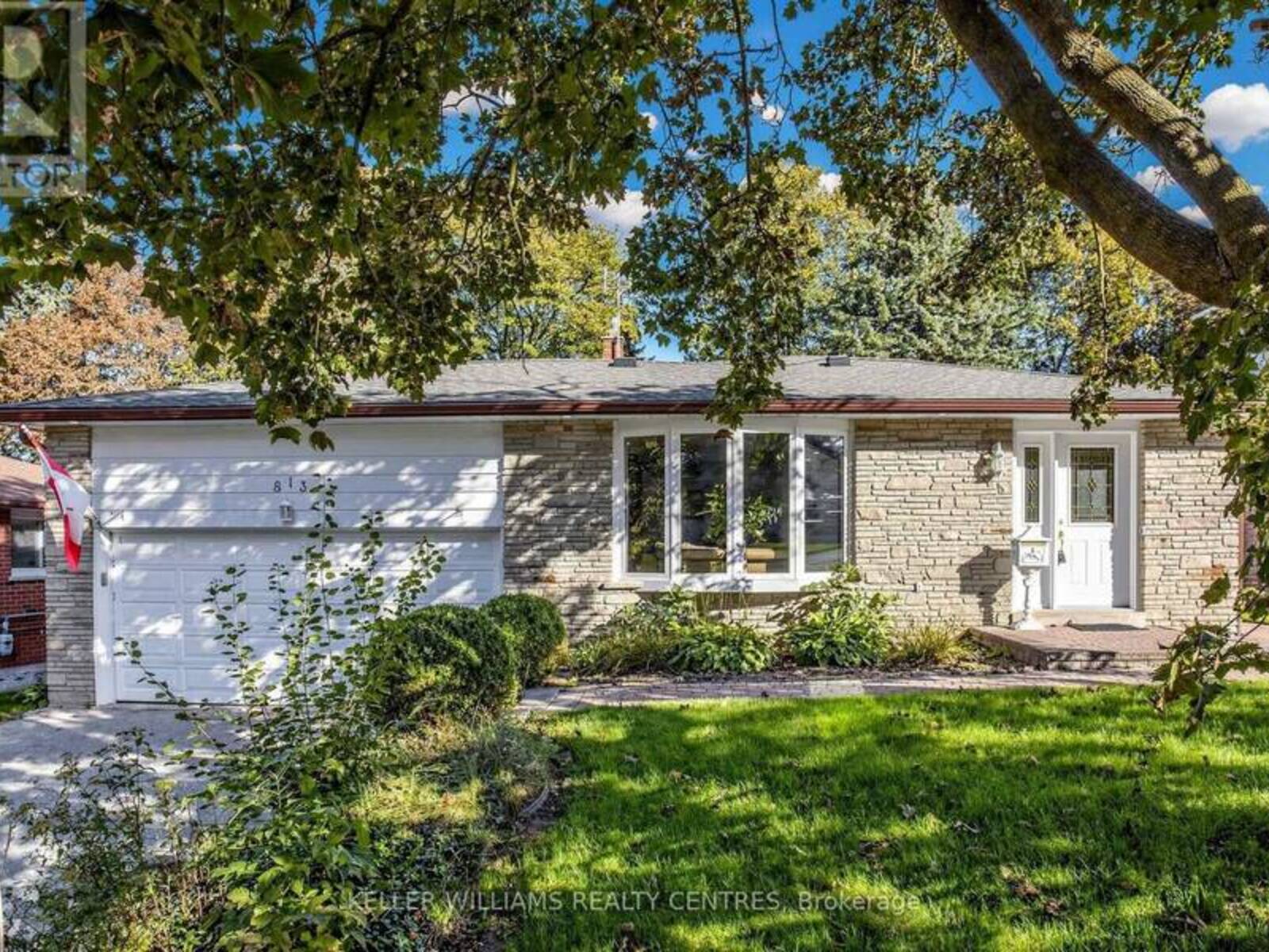 813 GRACE STREET, Newmarket, Ontario L3Y 2L6
