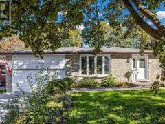 813 GRACE STREET Newmarket Ontario, L3Y 2L6