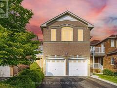 39 LEGEND LANE Brampton Ontario, L6X 5B6
