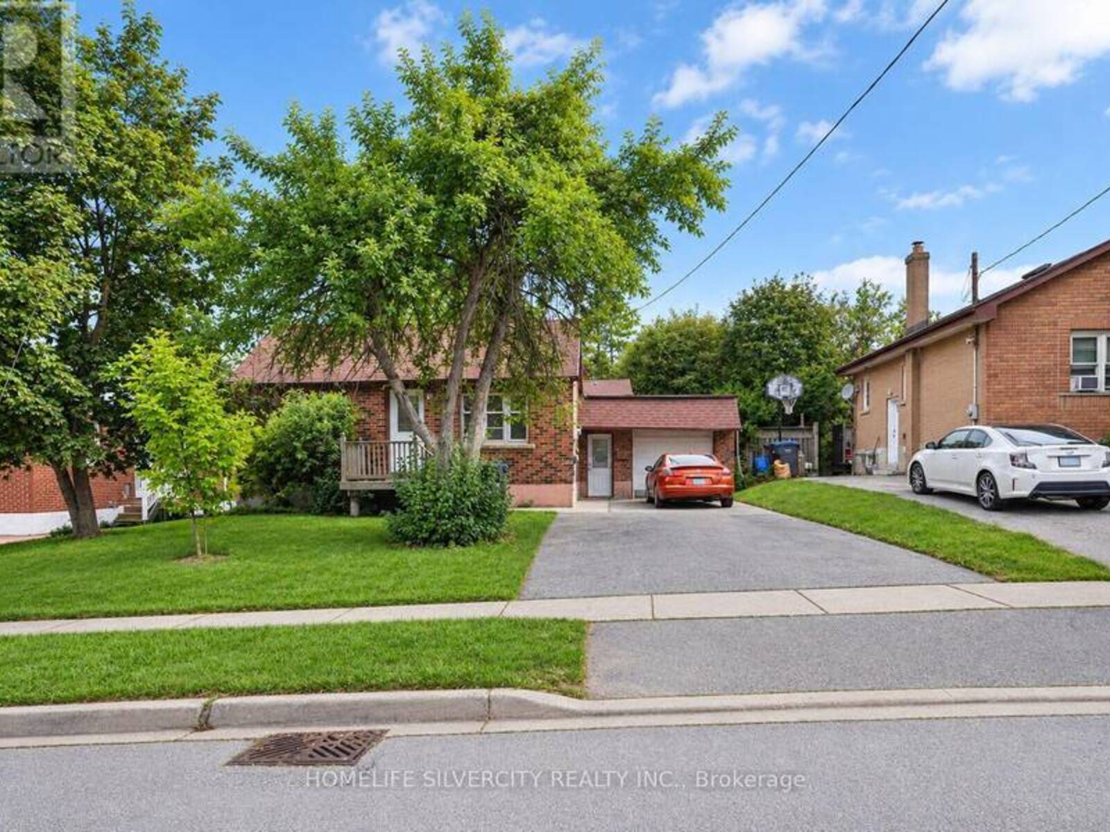 30 WOODWARD AVENUE, Brampton, Ontario L6V 1K1