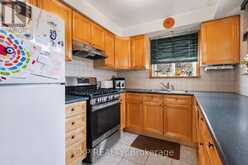 152 HILDA AVENUE | Toronto Ontario | Slide Image Fifteen