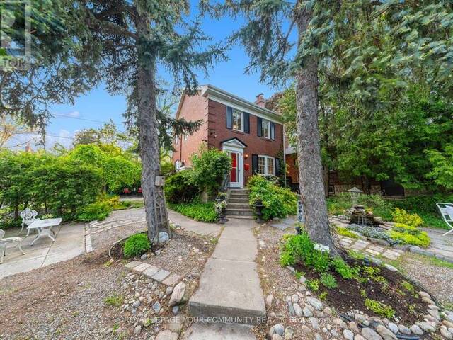 2 FOUR OAKS GATE Toronto Ontario, M4J 2X2 - 3 Bedrooms Home For Sale