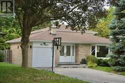 315 ROYWOOD CRESCENT | Newmarket Ontario | Slide Image One