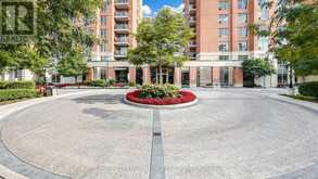 LPH5 - 75 KING WILLIAM CRESCENT | Richmond Hill Ontario | Slide Image Two