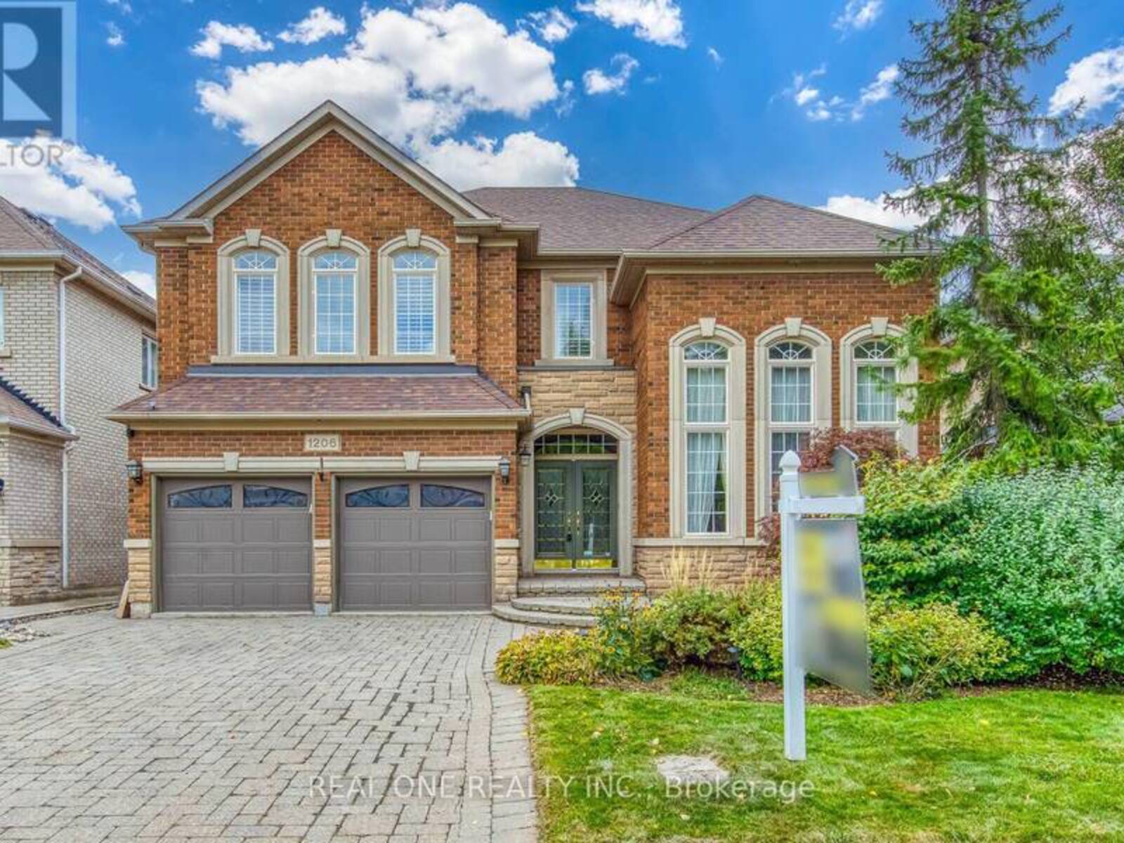1206 LINDENROCK DRIVE, Oakville, Ontario L6H 6T4