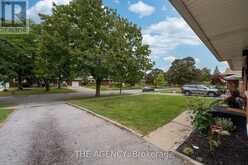 20 RIDGE POINT DRIVE | St. Catharines Ontario | Slide Image Thirty-six