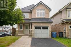 18 HERITAGE DRIVE | Guelph Ontario | Slide Image Two